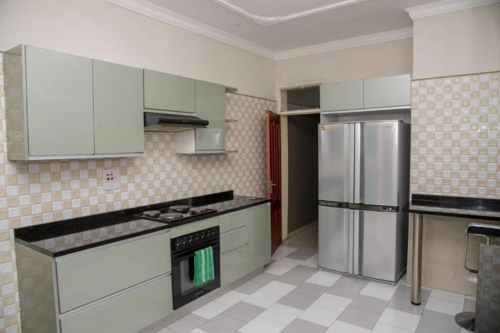 Royal Suites Apartments Lusaka Exterior foto