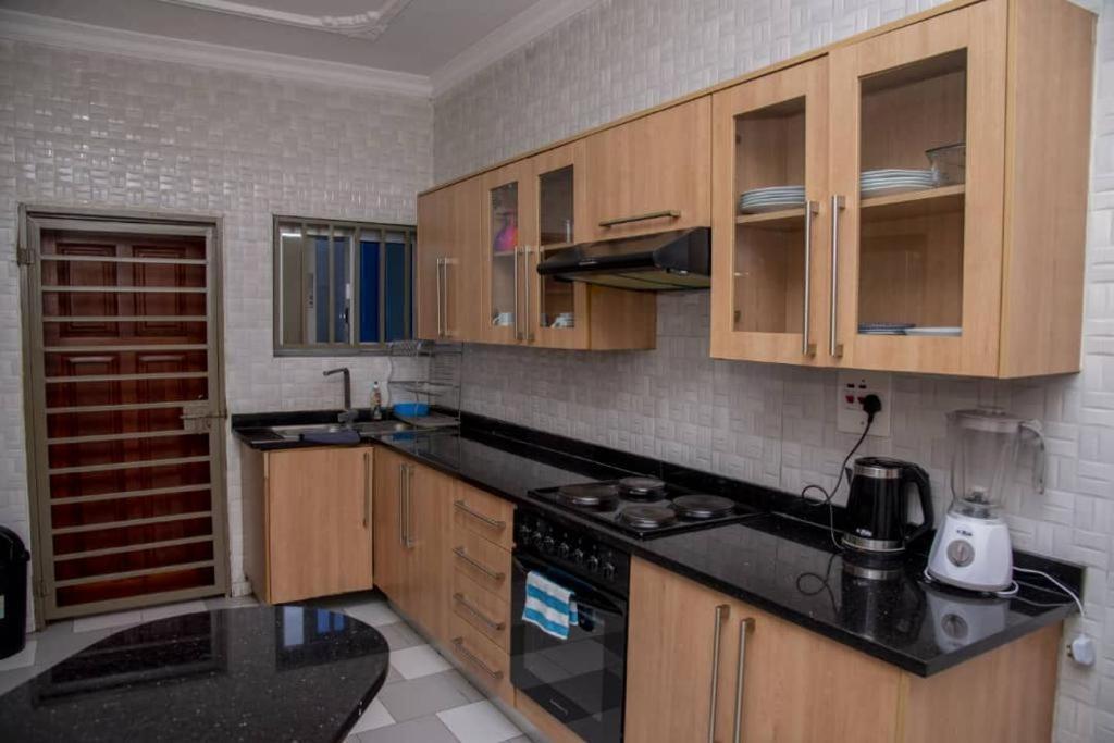 Royal Suites Apartments Lusaka Exterior foto