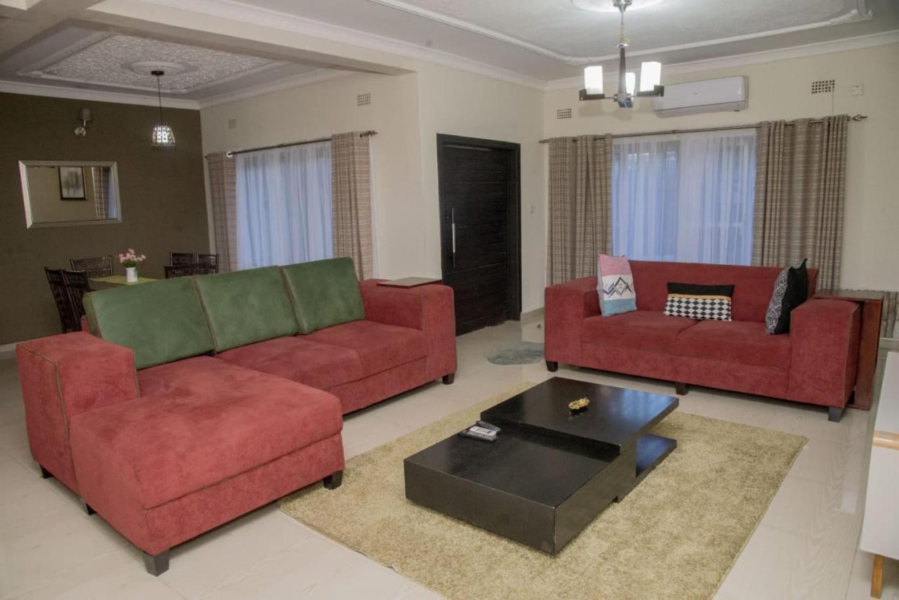 Royal Suites Apartments Lusaka Exterior foto